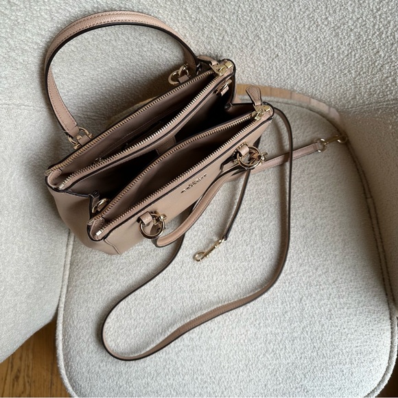 Coach Mini Christie Carryall Bag - Picture 5 of 7